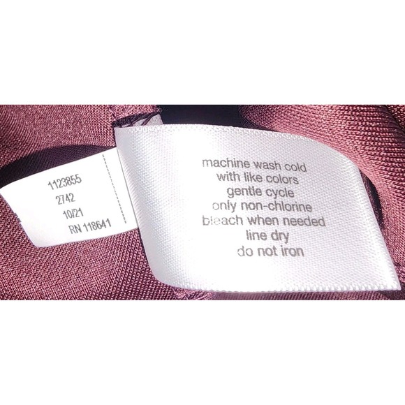 Women Lane Bryant Classic 3/4 Sleeve Crew Neck Scuba plum Top Size 34/36 NWT - Picture 5 of 6